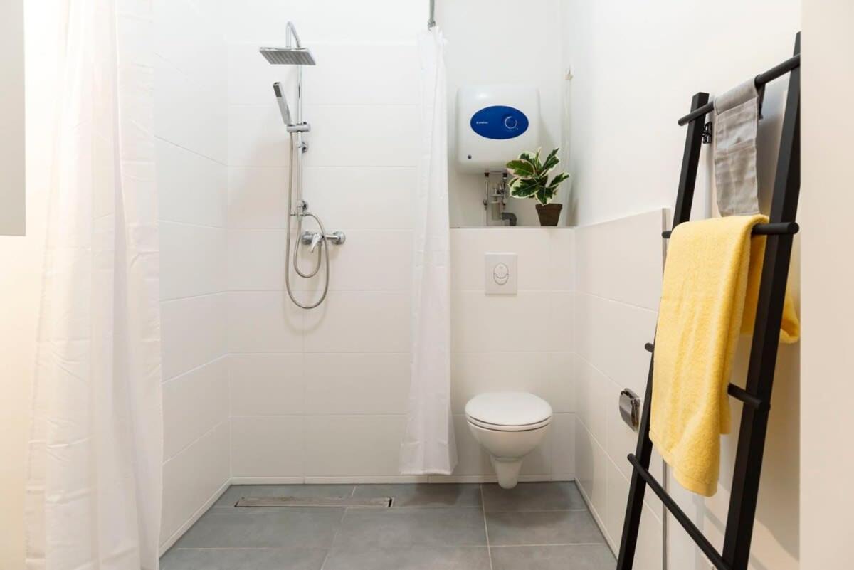 Modern 2 Bedroom Apartment In Berlin Schoeneberg Ngoại thất bức ảnh